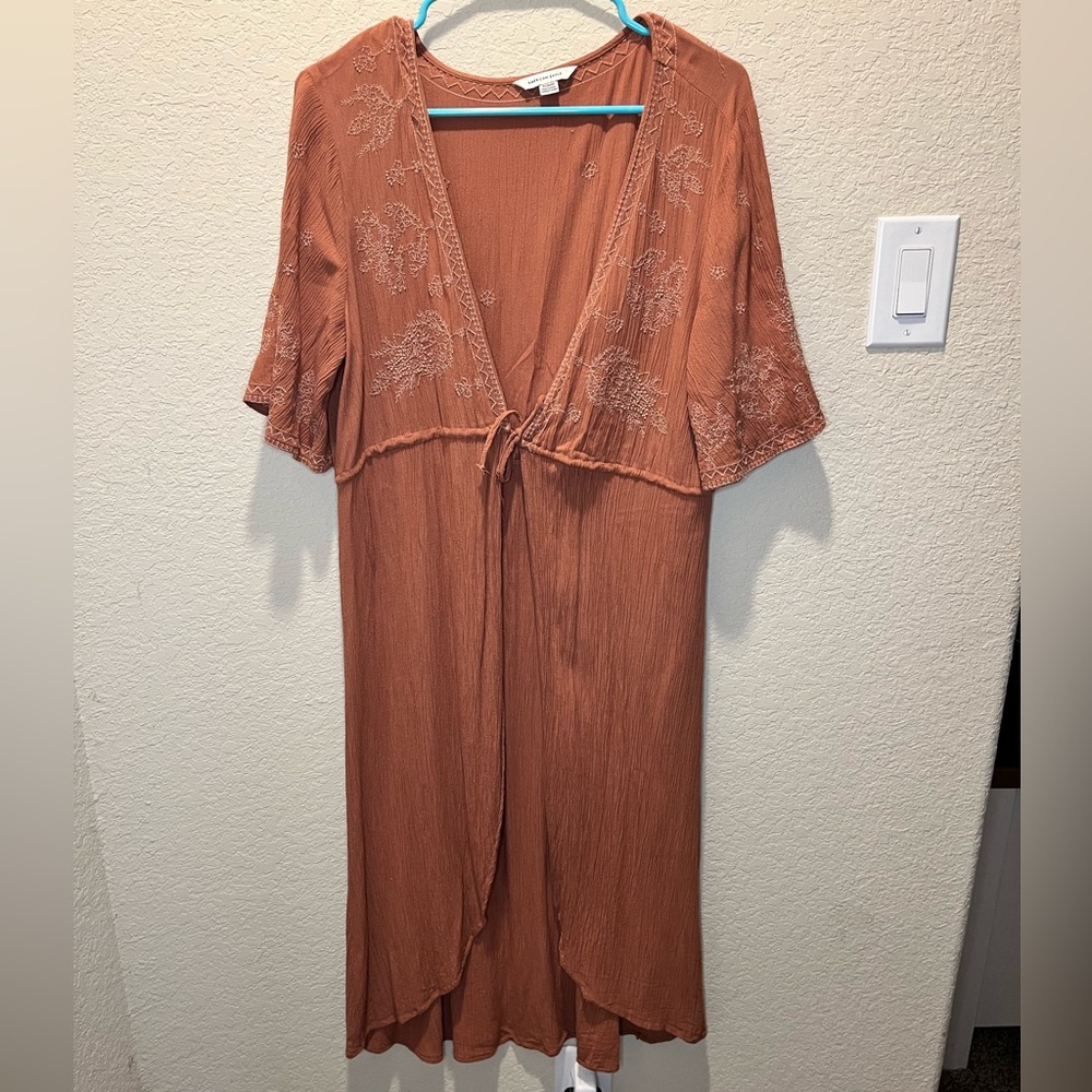 American Eagle 
Great condition 
Kimono